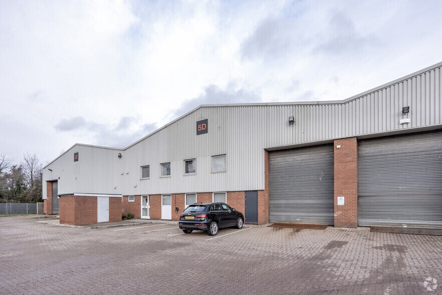 Alexandra Way, Ashchurch à louer - Photo du bâtiment - Image 2 de 3