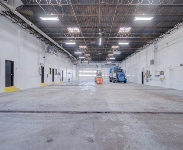 6400-6500 N Broadway, Saint Louis, MO for lease Interior Photo- Image 1 of 2