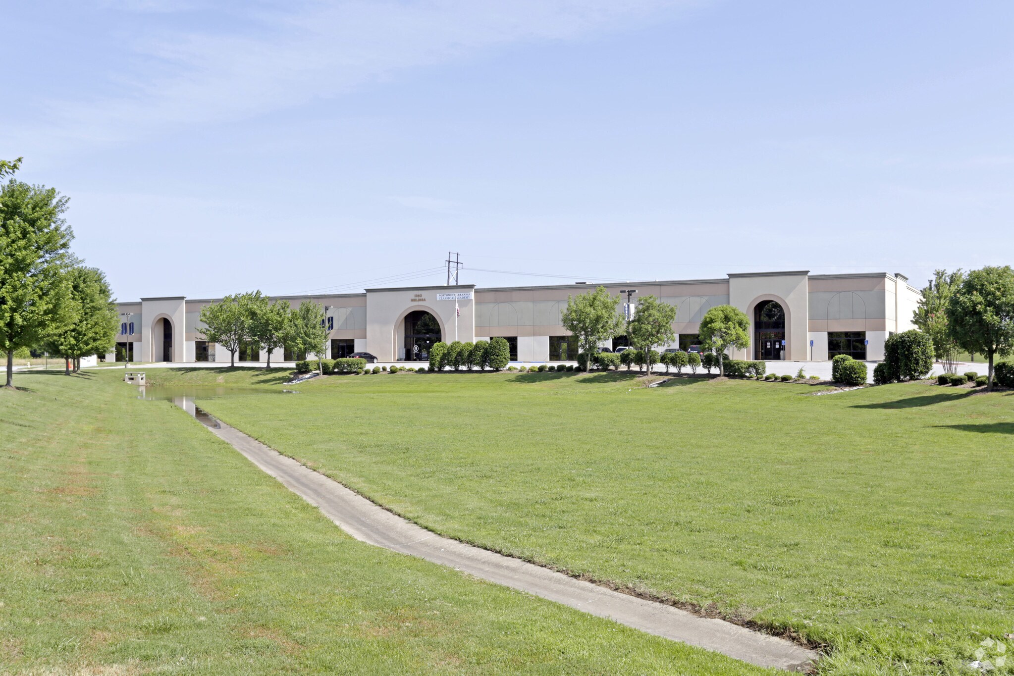 1302 Melissa Dr, Bentonville, AR for sale Primary Photo- Image 1 of 1