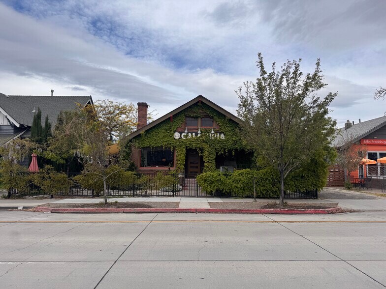 725 S Center St, Reno, NV à louer - Photo du bâtiment - Image 1 de 24