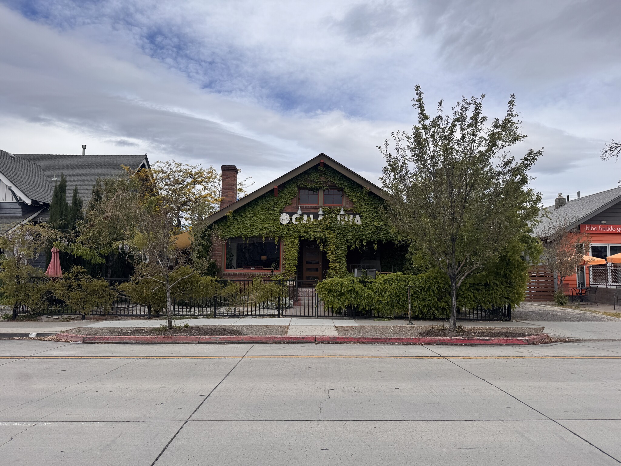 725 S Center St, Reno, NV for lease Building Photo- Image 1 of 25