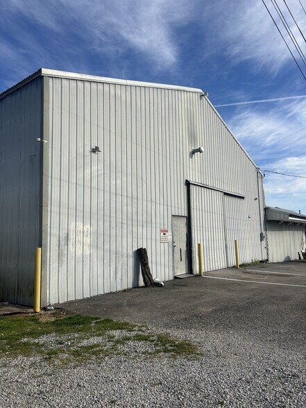 112 Thomas Ct, Bowling Green, KY à louer - Photo du bâtiment - Image 2 de 3