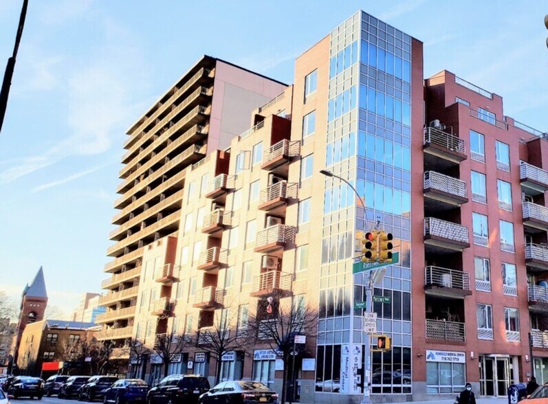 38-34 Parsons Blvd, Flushing, NY à vendre - Photo du bâtiment - Image 1 de 5