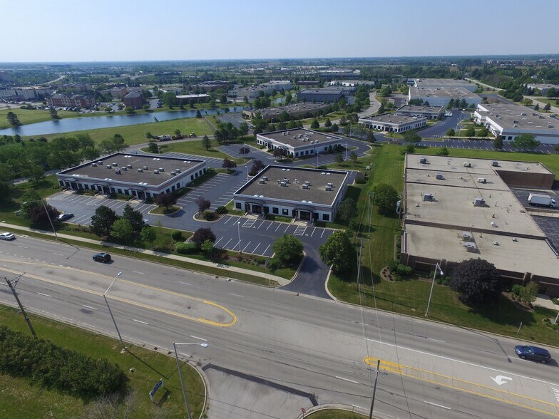 18320 West Creek Dr, Tinley Park, IL à louer - Photo du bâtiment - Image 3 de 3