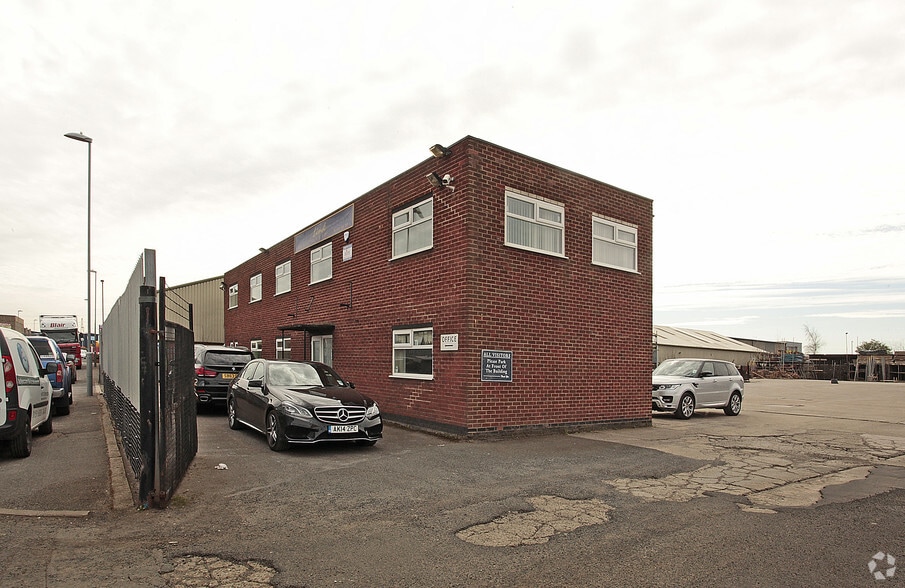 Bradman Rd, Liverpool for lease - Primary Photo - Image 1 of 2
