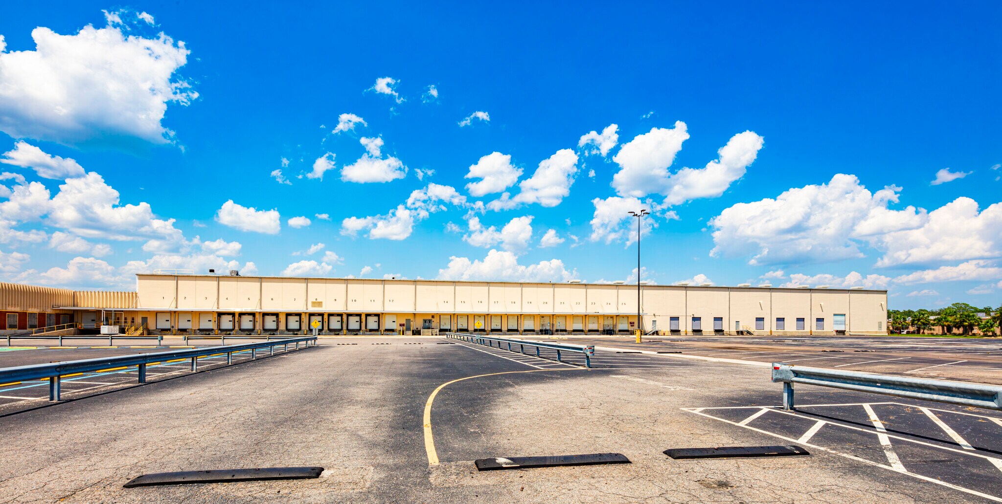 5245 Commonwealth Ave, Jacksonville, FL for lease Building Photo- Image 1 of 6