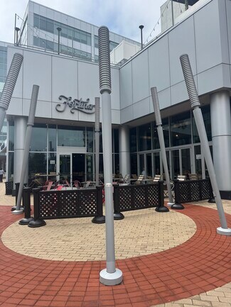 Plus de détails pour 2200 Atlantic St, Stamford, CT - Commerce de détail à louer