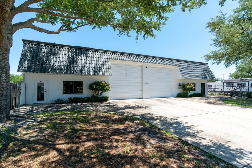 1331 22nd St N, Saint Petersburg, FL for lease - Building Photo - Image 3 of 4