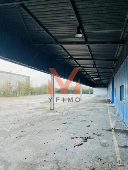 Flex dans Coignières à louer - Photo du bâtiment - Image 2 de 5