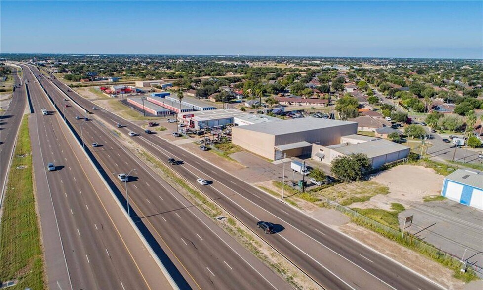 2504 W Interstate Highway 2, Mission, TX à louer - Photo du bâtiment - Image 3 de 19