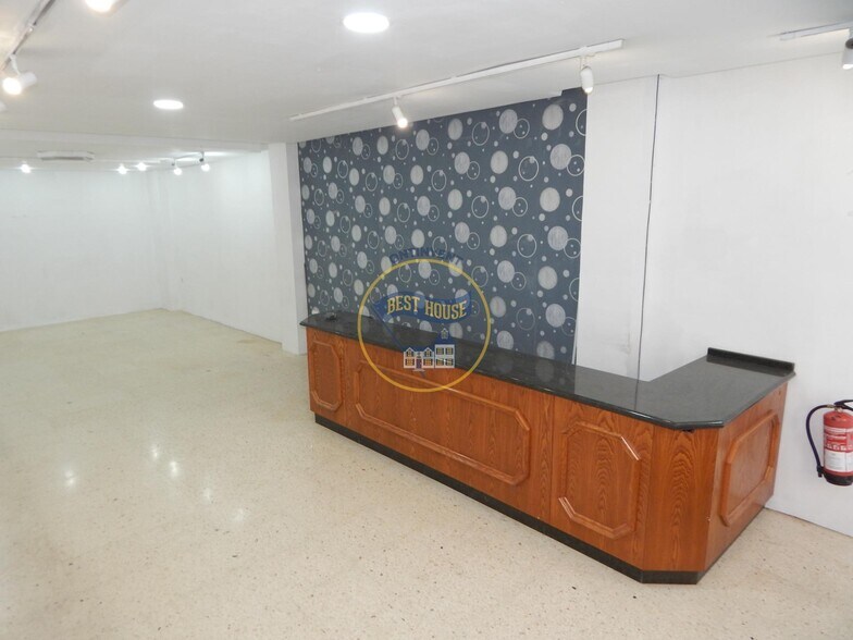 Commerce de détail dans Ontinyent, Valencia à louer - Photo du bâtiment - Image 2 de 21