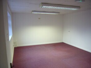 Mill Ln, Leeds for lease Interior Photo- Image 2 of 6