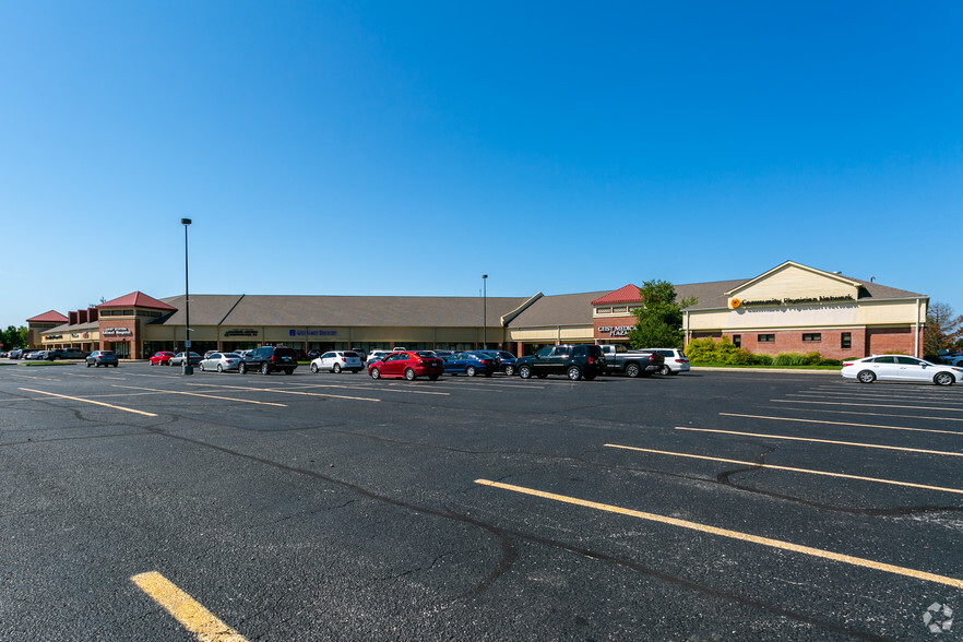 8150 Oaklandon Rd, Indianapolis, IN for lease - Primary Photo - Image 3 of 5