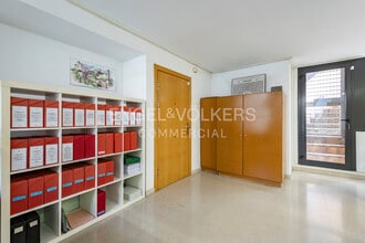 Office/Retail in Barcelona, Barcelona for lease Interior Photo- Image 1 of 19