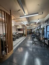 526 Seventh Ave, New York, NY for lease Interior Photo- Image 2 of 5