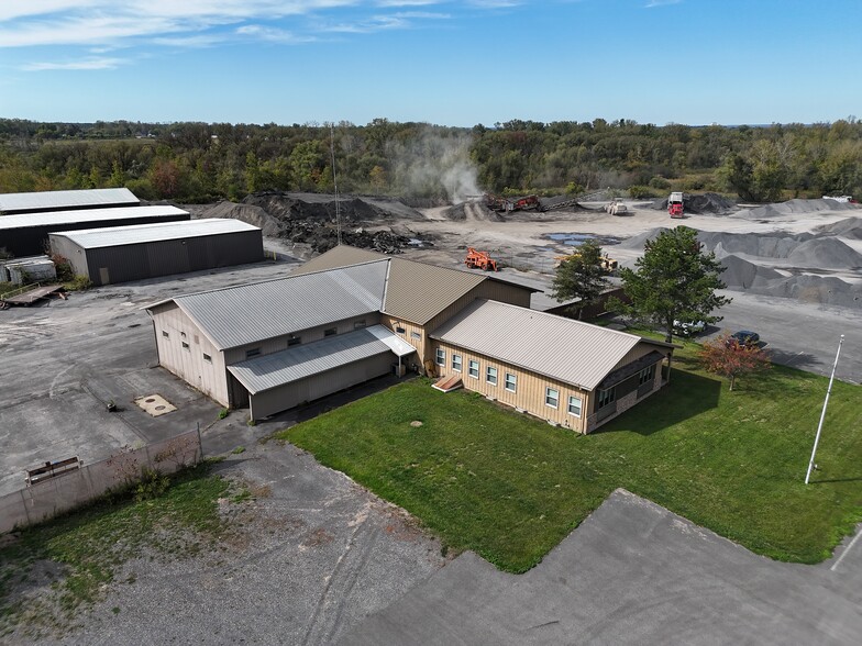 846 Lawrence St, Rome, NY à louer - Photo du bâtiment - Image 2 de 3