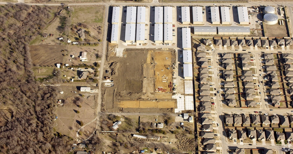 122 Rose Ln, Frisco, TX à vendre - Photo du bâtiment - Image 2 de 34