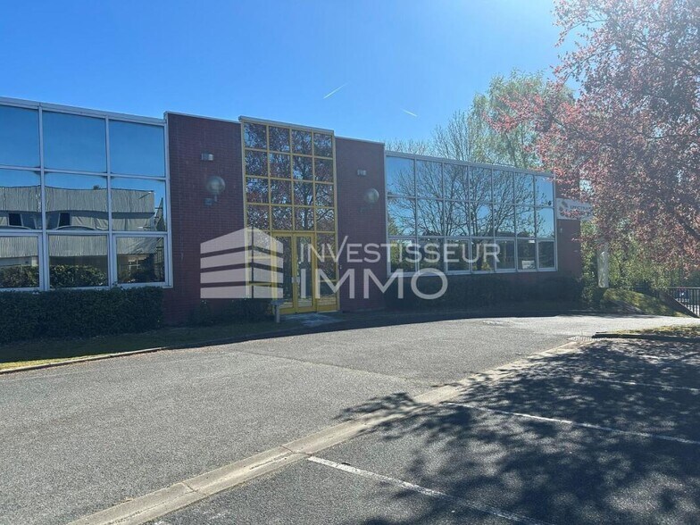 Flex in Les Ulis for lease - Building Photo - Image 2 of 6