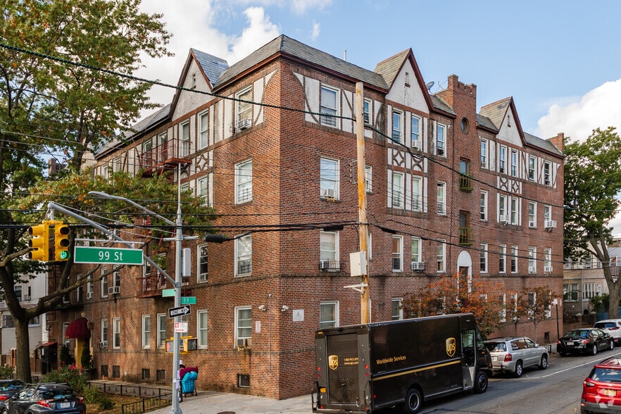 9815 34th Ave, Corona, NY for sale - Building Photo - Image 2 of 17