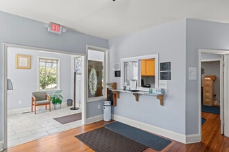 412 Cambridge St, Fredericksburg, VA for lease Interior Photo- Image 2 of 14