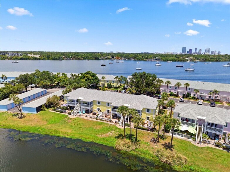 3 unit condo Waterside at Coquina Key portefeuille de 3 propriétés à vendre sur LoopNet.ca - Photo du bâtiment - Image 3 de 30
