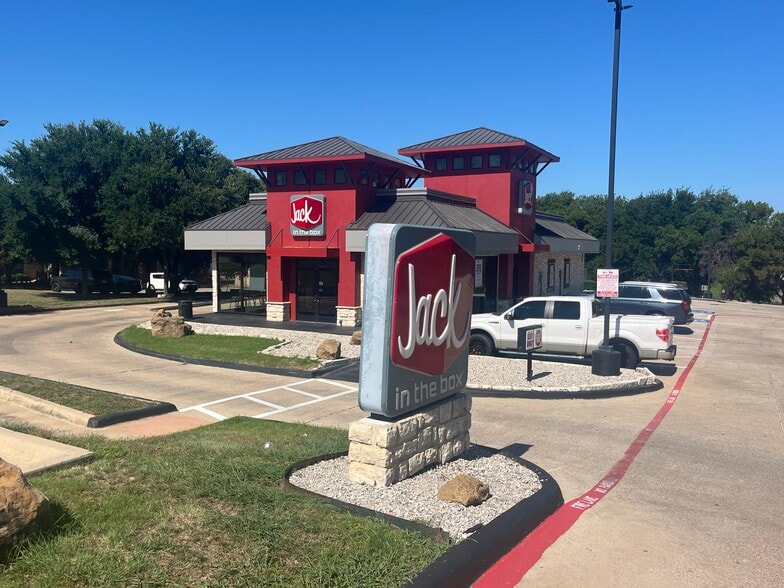 14100 Trinity Blvd, Fort Worth, TX for sale - Building Photo - Image 2 of 2