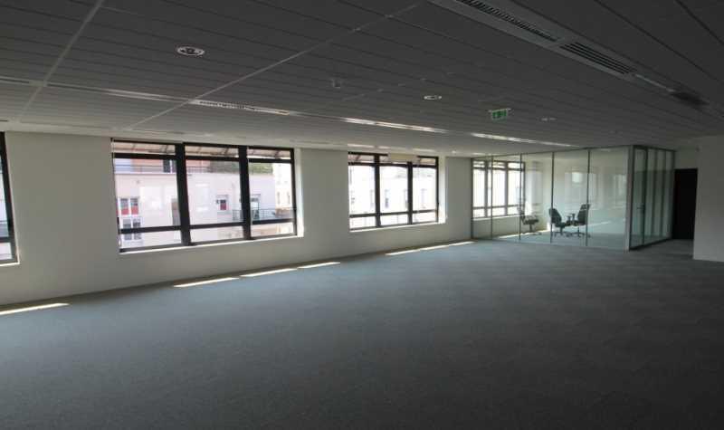 Office in Rosny-sous-Bois for lease - Interior Photo - Image 2 of 5