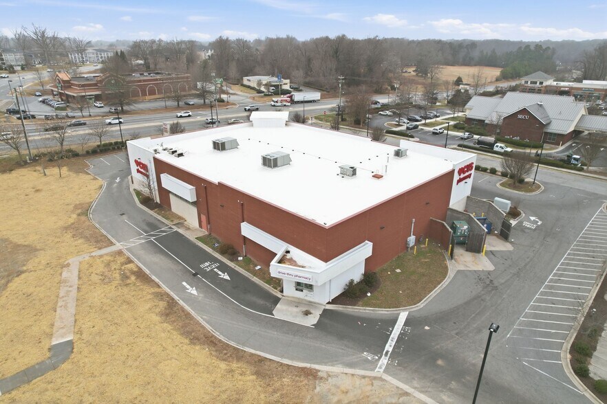 4000 Battleground Ave, Greensboro, NC à vendre - Photo du bâtiment - Image 3 de 32