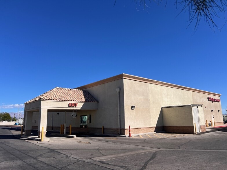 6401 W Charleston Blvd, Las Vegas, NV for lease - Building Photo - Image 2 of 16