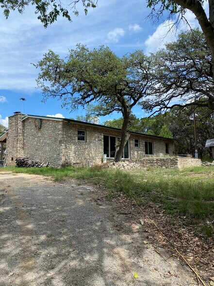 24601 State Highway 46 W, Spring Branch, TX à vendre - Photo du bâtiment - Image 2 de 5