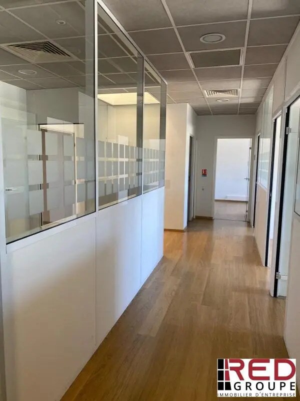 Office in Aubagne for lease Interior Photo- Image 1 of 6