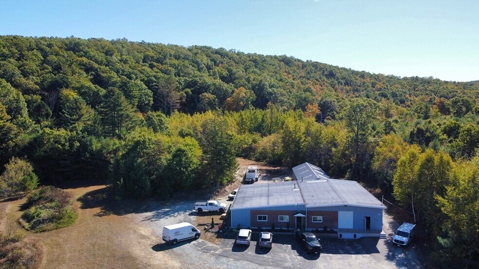 45 Bethany Rd, Monson, MA à vendre - Photo du bâtiment - Image 3 de 32