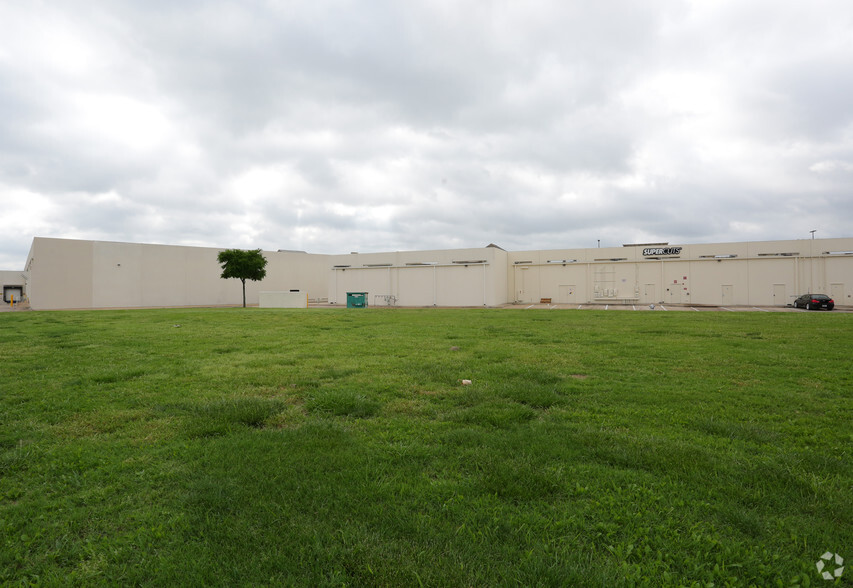 906 W McDermott Dr, Allen, TX for sale - Building Photo - Image 2 of 2