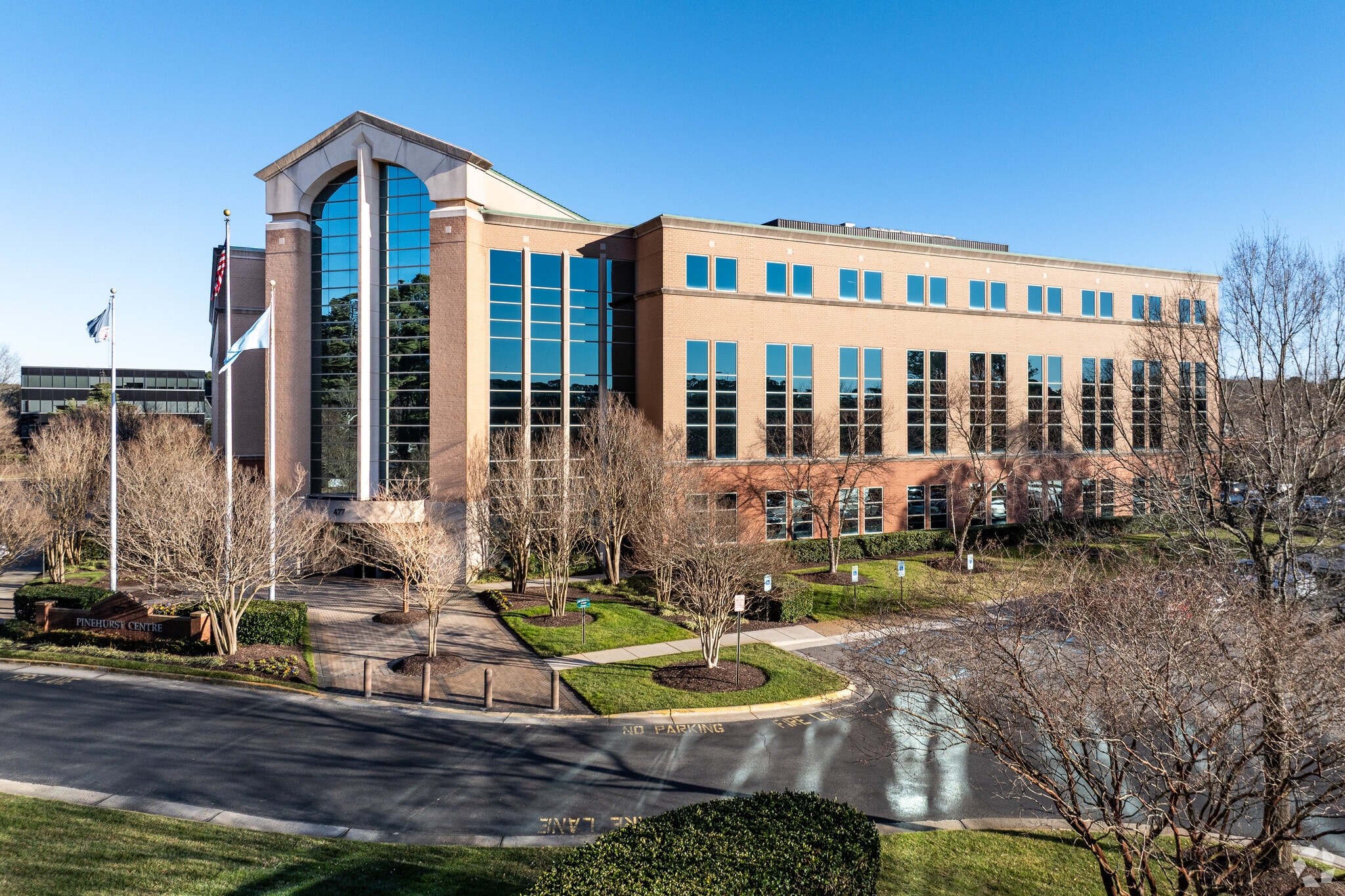 477 Viking Dr, Virginia Beach, VA for lease Primary Photo- Image 1 of 6