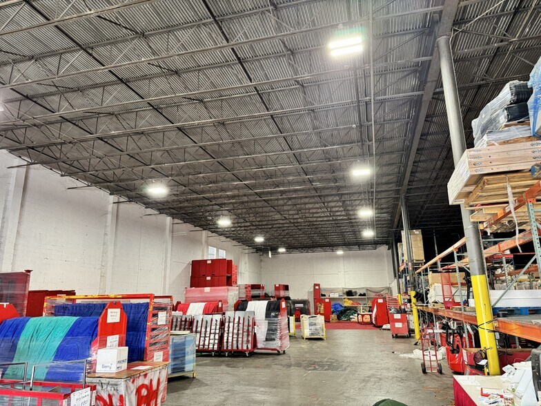 309 Fulton Industrial Cir, Atlanta, GA à louer - Photo du bâtiment - Image 3 de 6