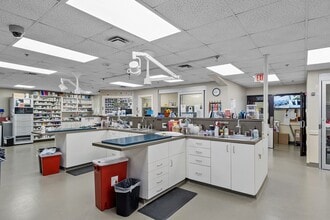 180 Bear Hill Rd, Waltham, MA for lease Interior Photo- Image 1 of 16