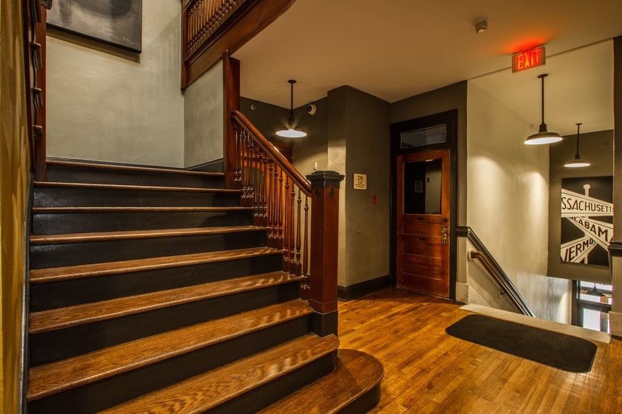 345 Massachusetts Ave, Indianapolis, IN for lease - Interior Photo - Image 3 of 6