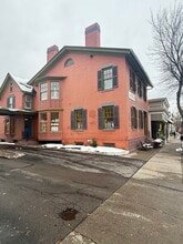 25 S Main St, Pittsford, NY à louer Photo intérieure- Image 2 de 4