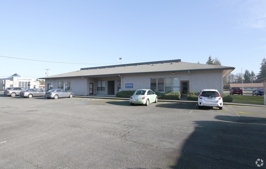 16218 Pacific Ave, Spanaway, WA à vendre - Photo du bâtiment - Image 2 de 3