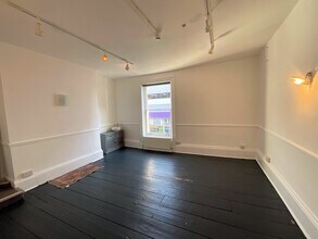 38-39 Silver St, Lincoln for lease Interior Photo- Image 2 of 4