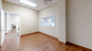 3400-3502 S Broadway, Tyler, TX à louer Numérisation 3D de Matterport- Image 1 de 11