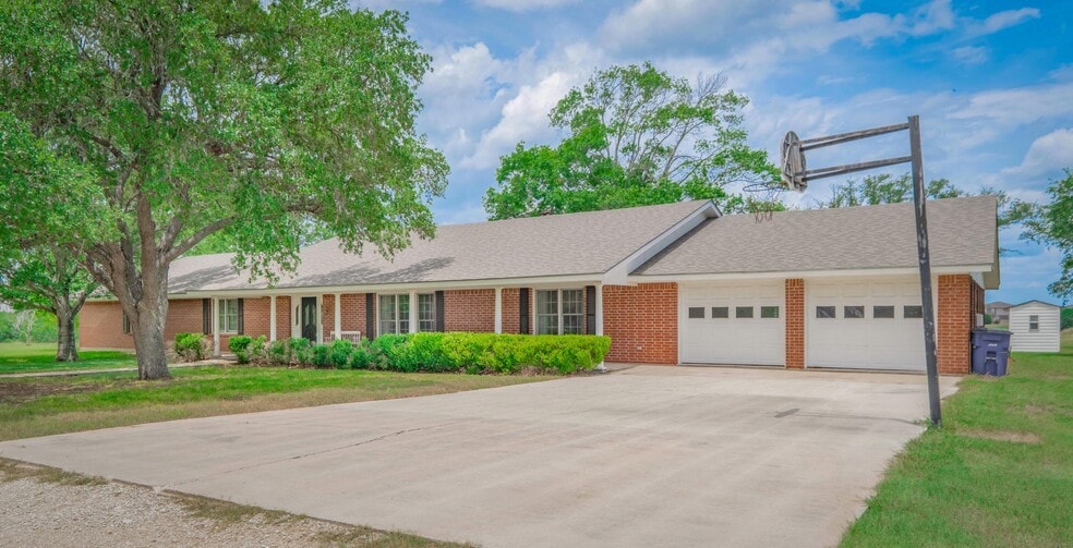 1221 Pieper Rd, New Braunfels, TX for sale - Primary Photo - Image 1 of 41