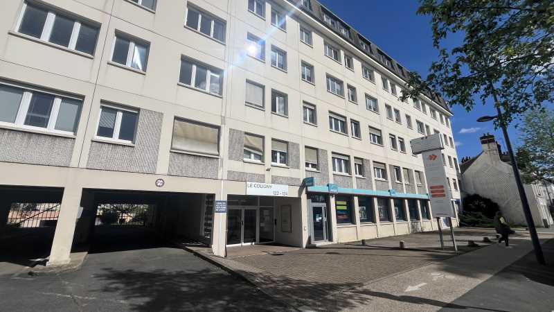 Office in Orléans for sale - Building Photo - Image 2 of 10