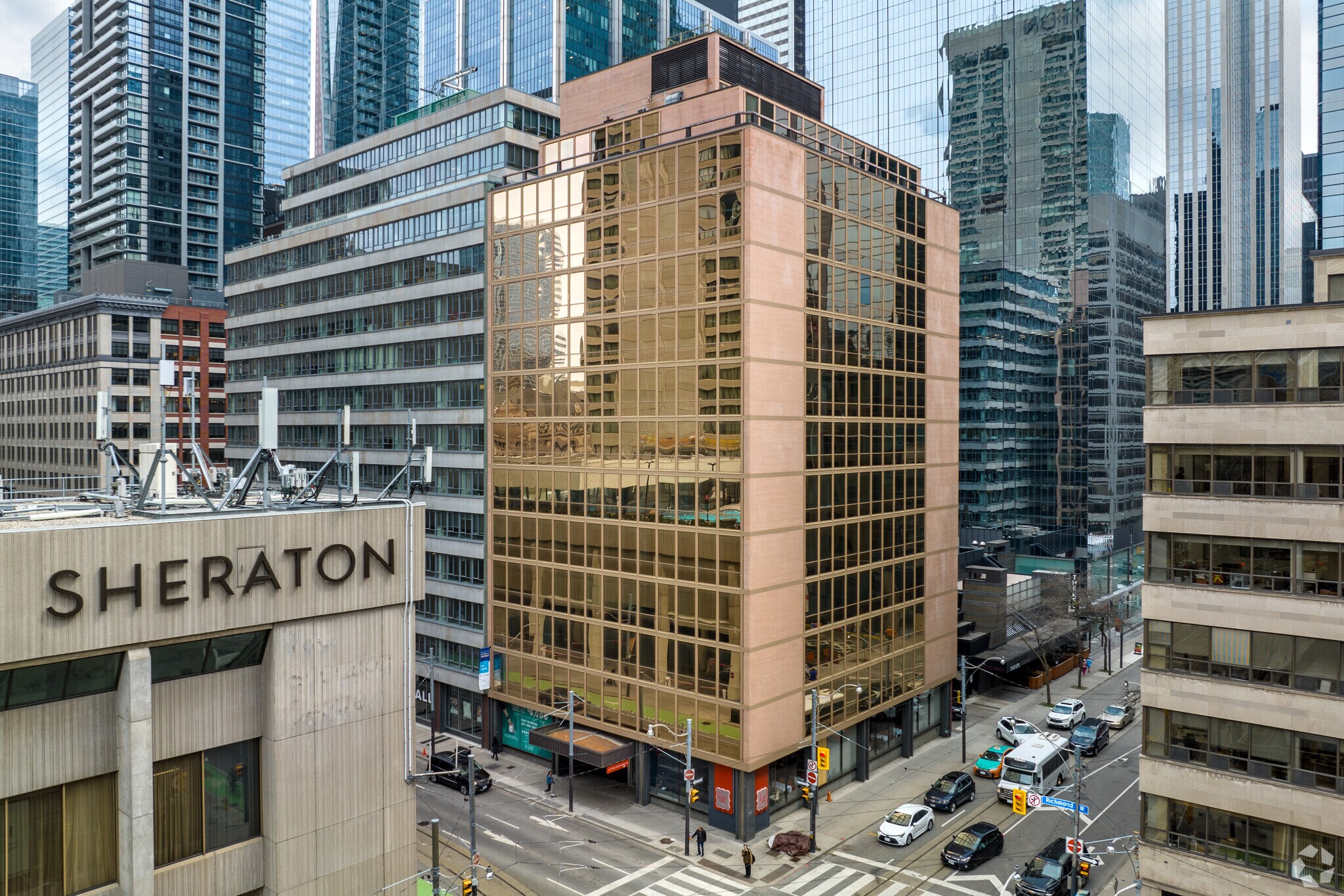 121 Richmond St W, Toronto, ON à vendre Photo du bâtiment- Image 1 de 1