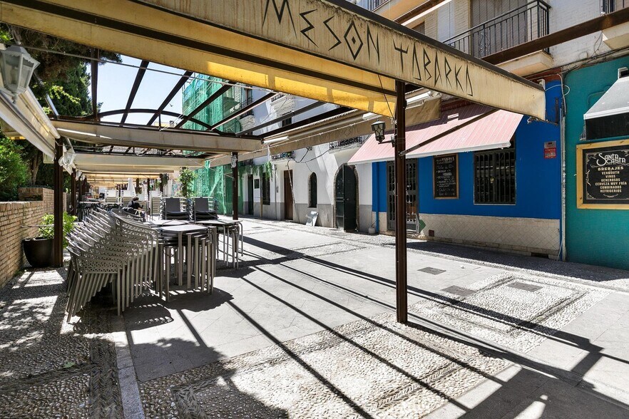 Plaza Campo del Príncipe, 19, Granada, Granada for sale - Building Photo - Image 2 of 19