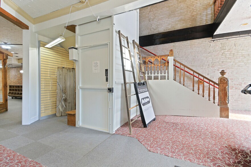 105 Coal st, Mexico, MO à vendre - Photo du bâtiment - Image 3 de 110