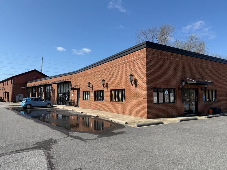 605 Main St, Stevensville, MD à vendre - Photo du bâtiment - Image 2 de 19