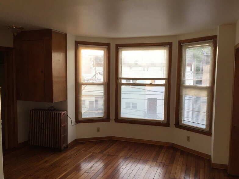 65-67 Watervliet Ave, Albany, NY à louer - Photo intérieure - Image 2 de 51