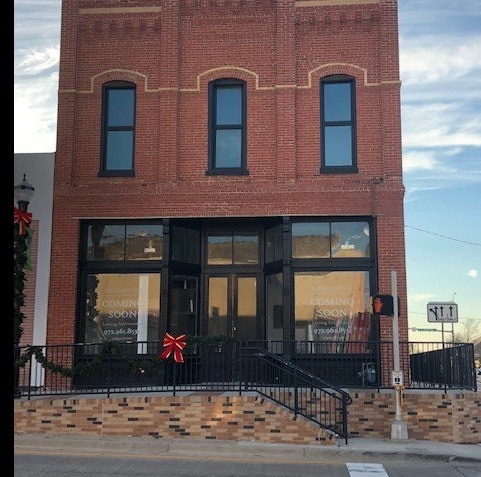 102 S Goliad St, Rockwall, TX for lease - Building Photo - Image 1 of 15