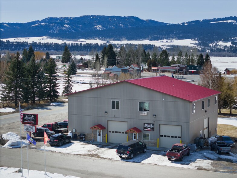 23 Late September ln, Swan Valley, ID à vendre - Photo du bâtiment - Image 3 de 51